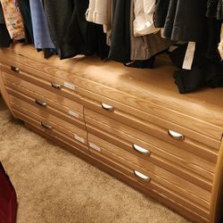 6 Large Drawer Dresser