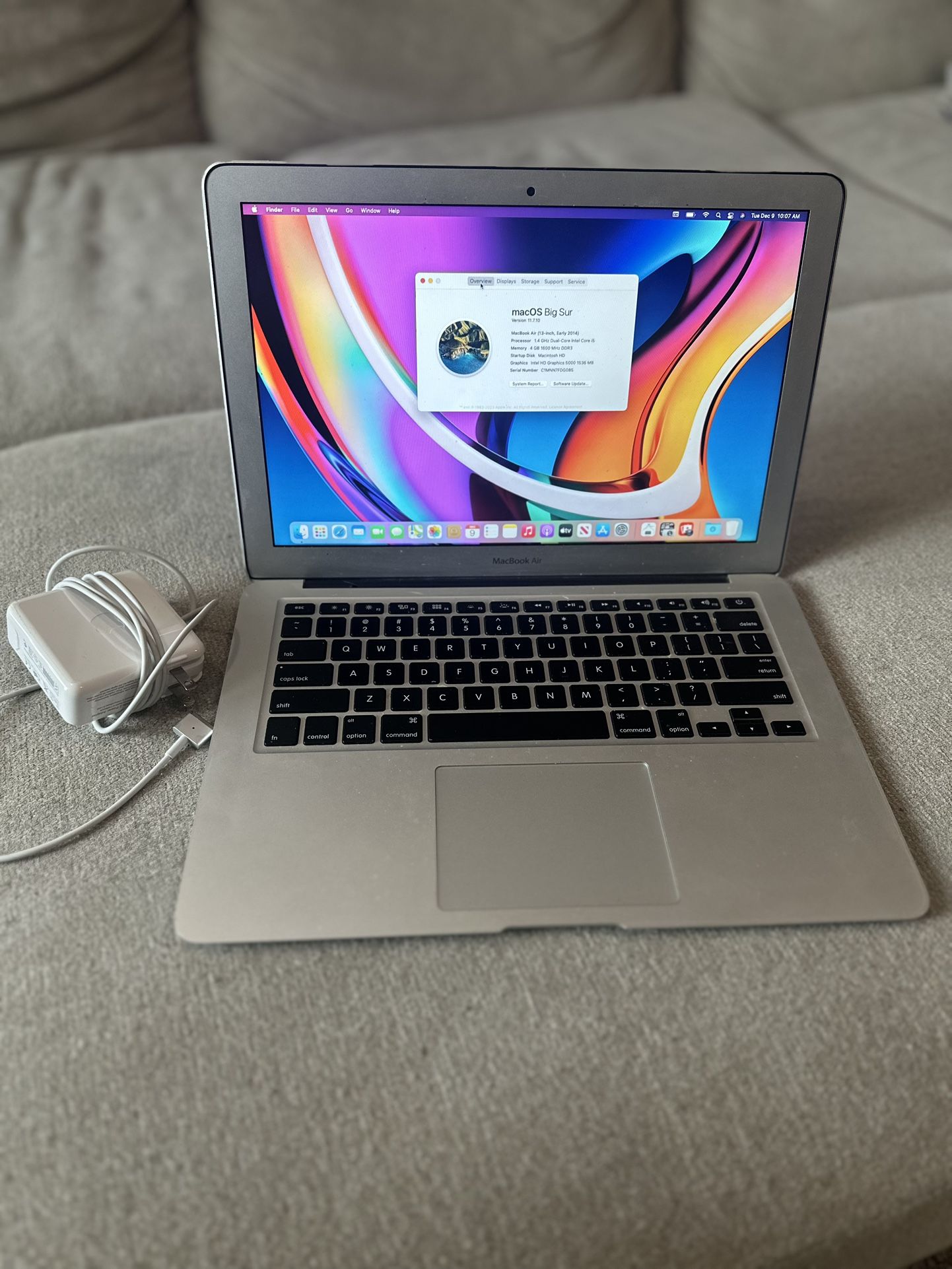 MacBook Air Great Condition