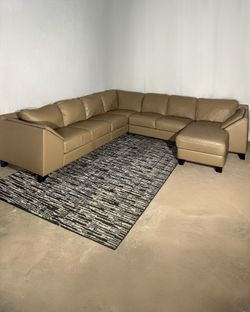 FREE DELIVERY (Custom Italian Leather Sectional)