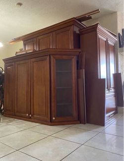 Kitchen Cabinets Cherrywood- Great Condition