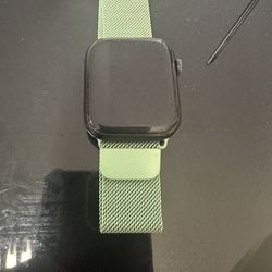 Used Apple Watch Series 7 (45mm)
