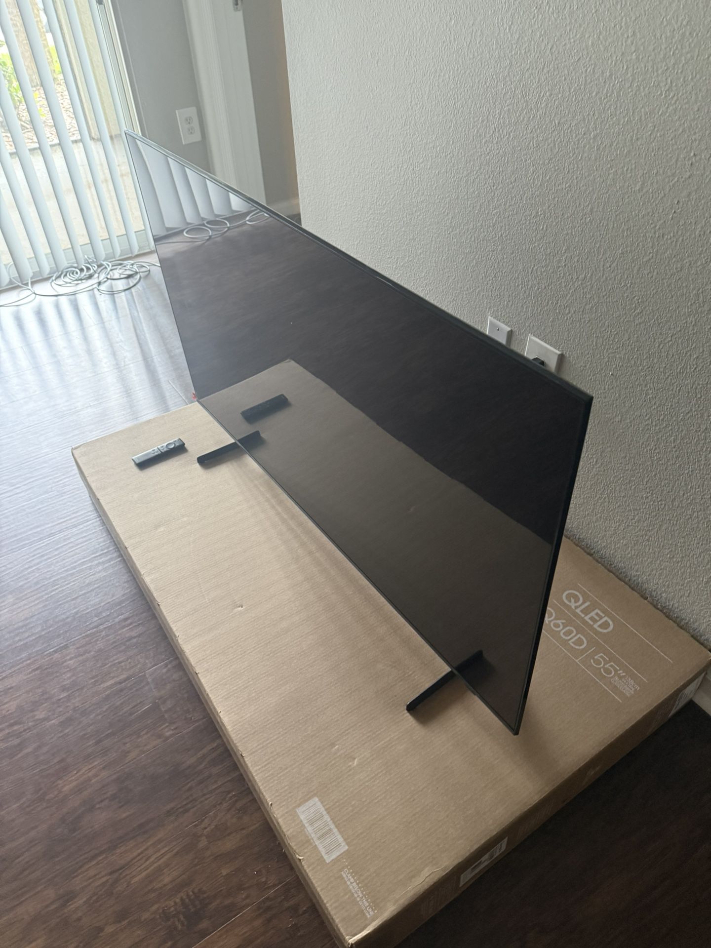 Samsung QN55Q60CAFXZA 55" QLED 4K Smart TV
