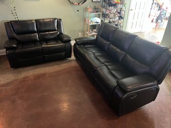 New Reclining Black Couch / Love Seat. 62x38x38H; 86x38x38H. Free Delivery!