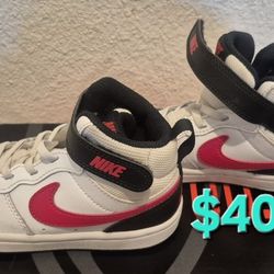 Kid Shoes Size 13  Nike 11C