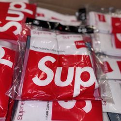 Supreme Socks White 2025