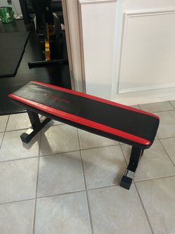 Flat weight bench