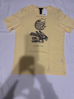 VR-00 World Graphic T-Shirt Yellow
