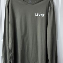 Men’s Levi Long Sleeve Graphic Tee Large
