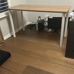 Desk - Elfa Classic Container Store