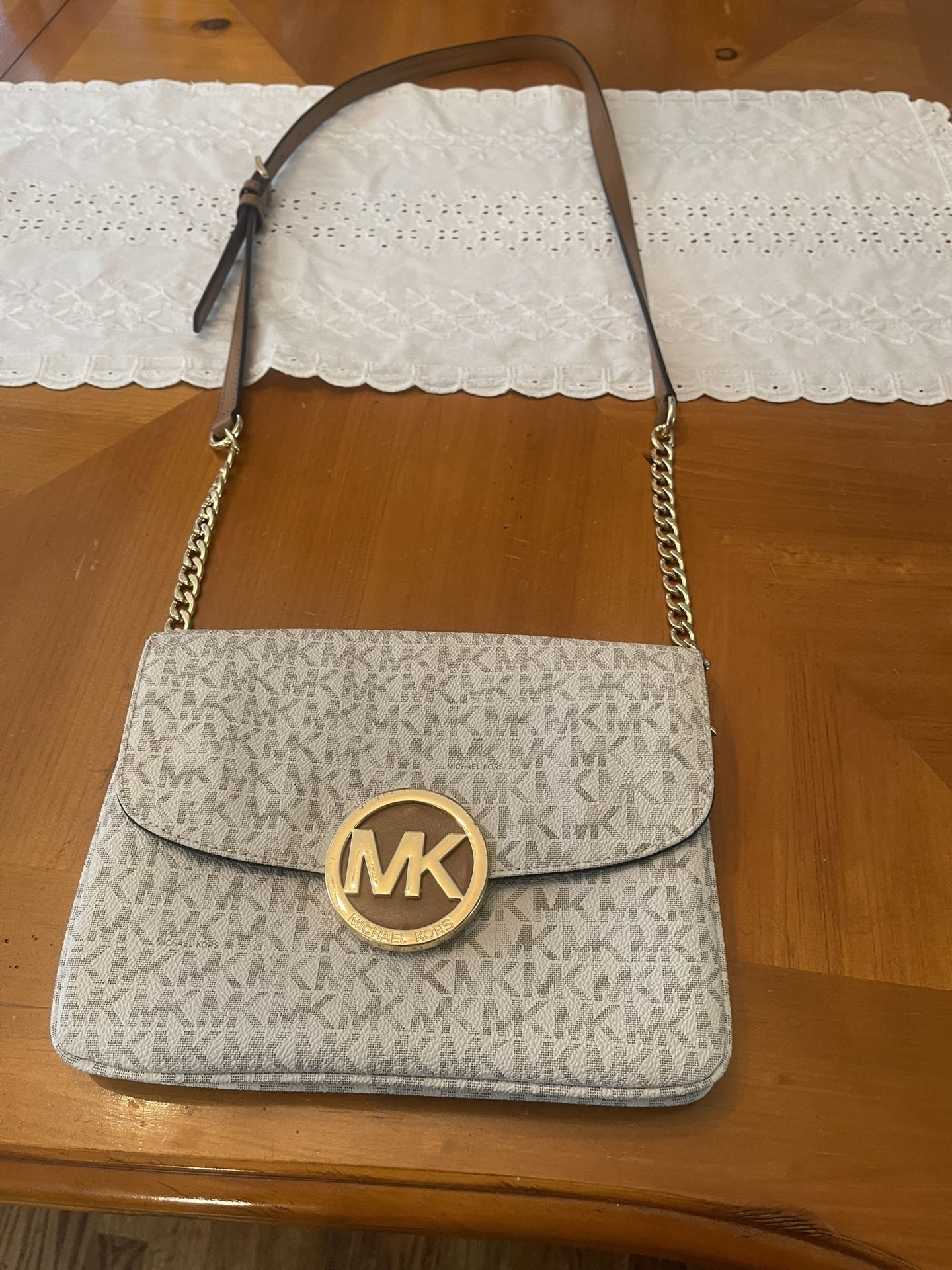 Michael Kors Crossbody