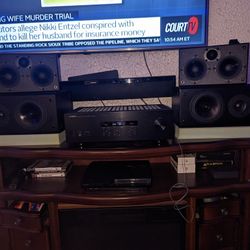 YAMAHA Natural Sound Receiver Plus Speakers