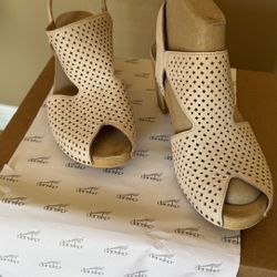 Dansko White Leather Strap Shoeshine 