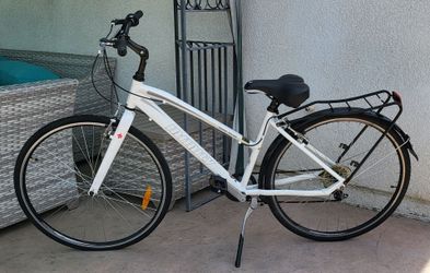 Infinity Boss Three Unisex Step Through Bike!