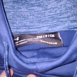 2 women under armour hoodies