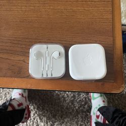 Two Pairs of Style Earbuds Each $15 Or Both For $20 