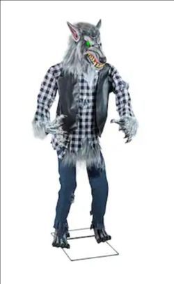 Life-Size Animatronic Werewolf Halloween Decoration