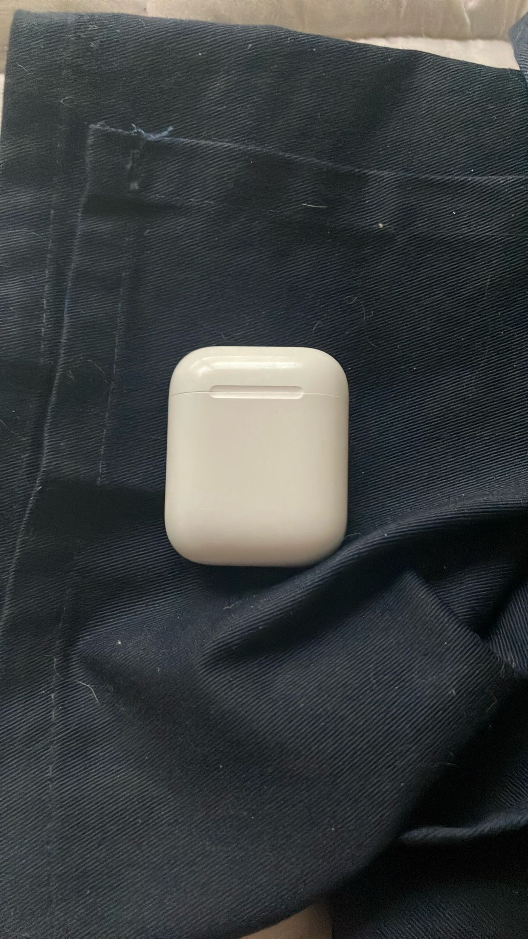 Apple AirPods (real)