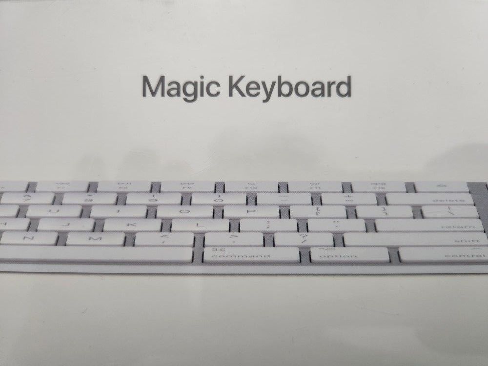 Apple Magic Keyboard With Numeric Keypad - Wireless/Bluetooth - Brand New