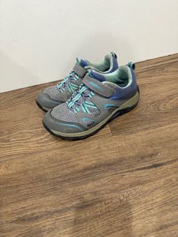 Merrell gray and blue hiking shoes or trail shoes size 3.5 youth girls #outdoor #trail #hiking #girlshoes
