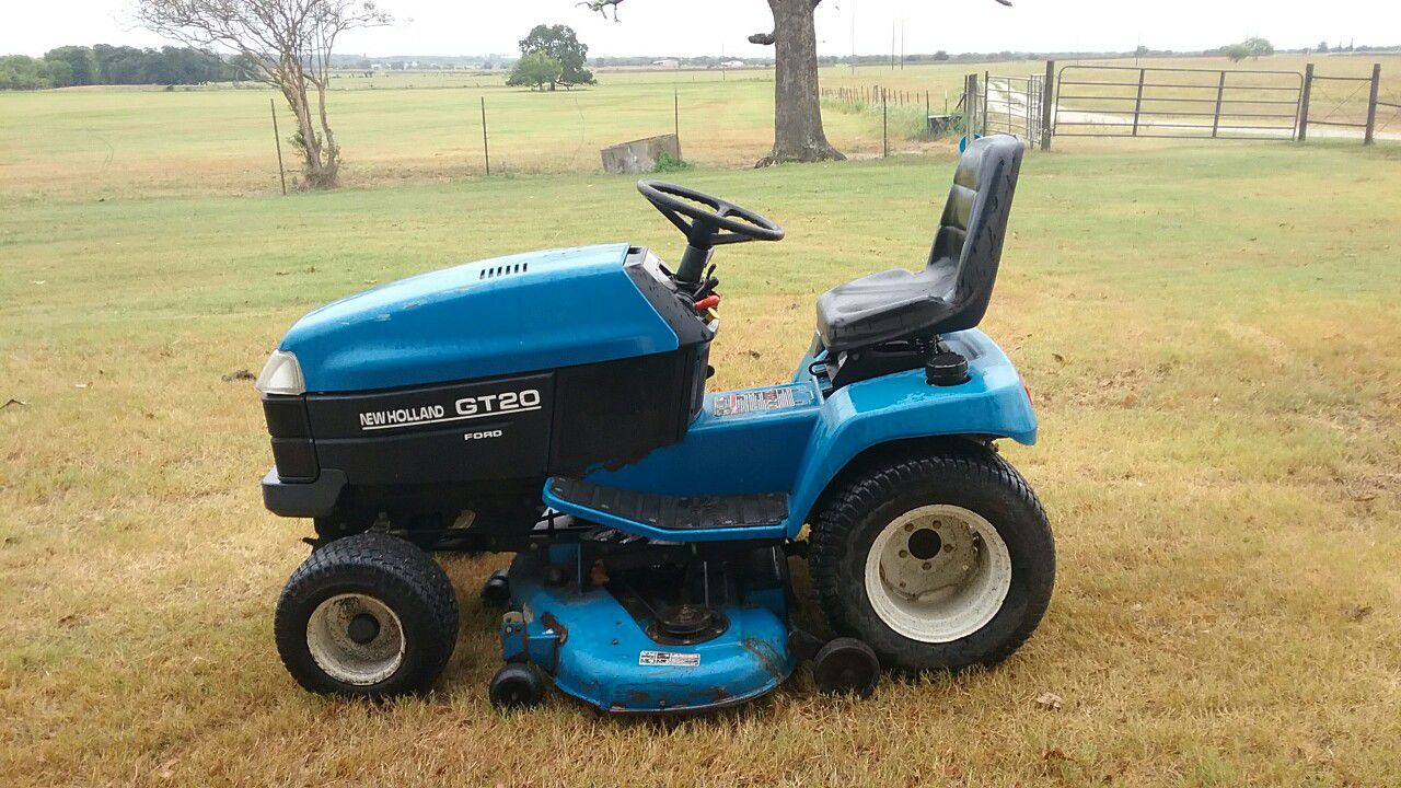 New Holland Ford Gt20 lawn tractor