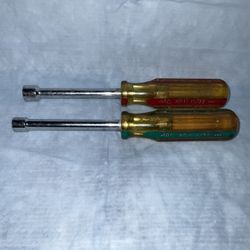 MAC TOOLS - RATCHETING BOX END (METRIC) & 2 NUT DRIVERS $8