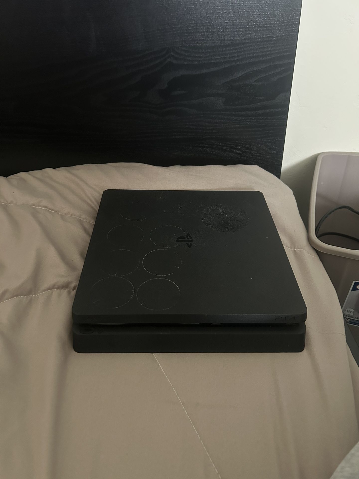 PS4 Slim