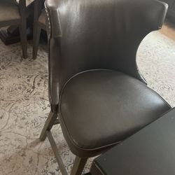 2 Bar Stoods