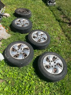Tires and rims for 2015 Honda civic R15