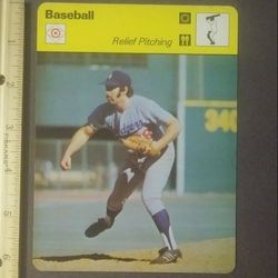 1979 Sportscaster Mike Marshall CY Young Award Relief Pitching Baseball Sports Photo Large Over-sized Card HTF Collectible Vintage Italy