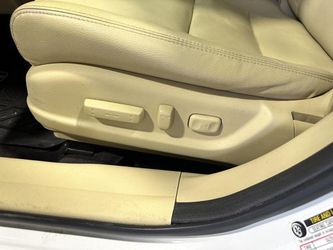 2012 Honda Crosstour Thumbnail