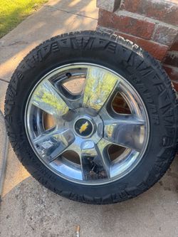 2011 Chevy Silverado chrome rims