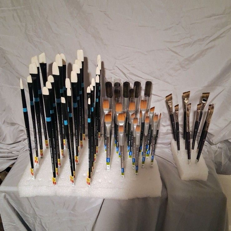 (52) New ..Princeton Brushes..(26) Aspen & (26) Aqua Elite.