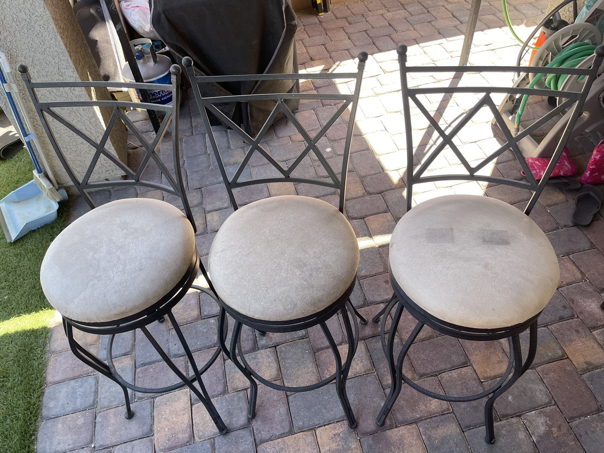 3 Bar Stools
