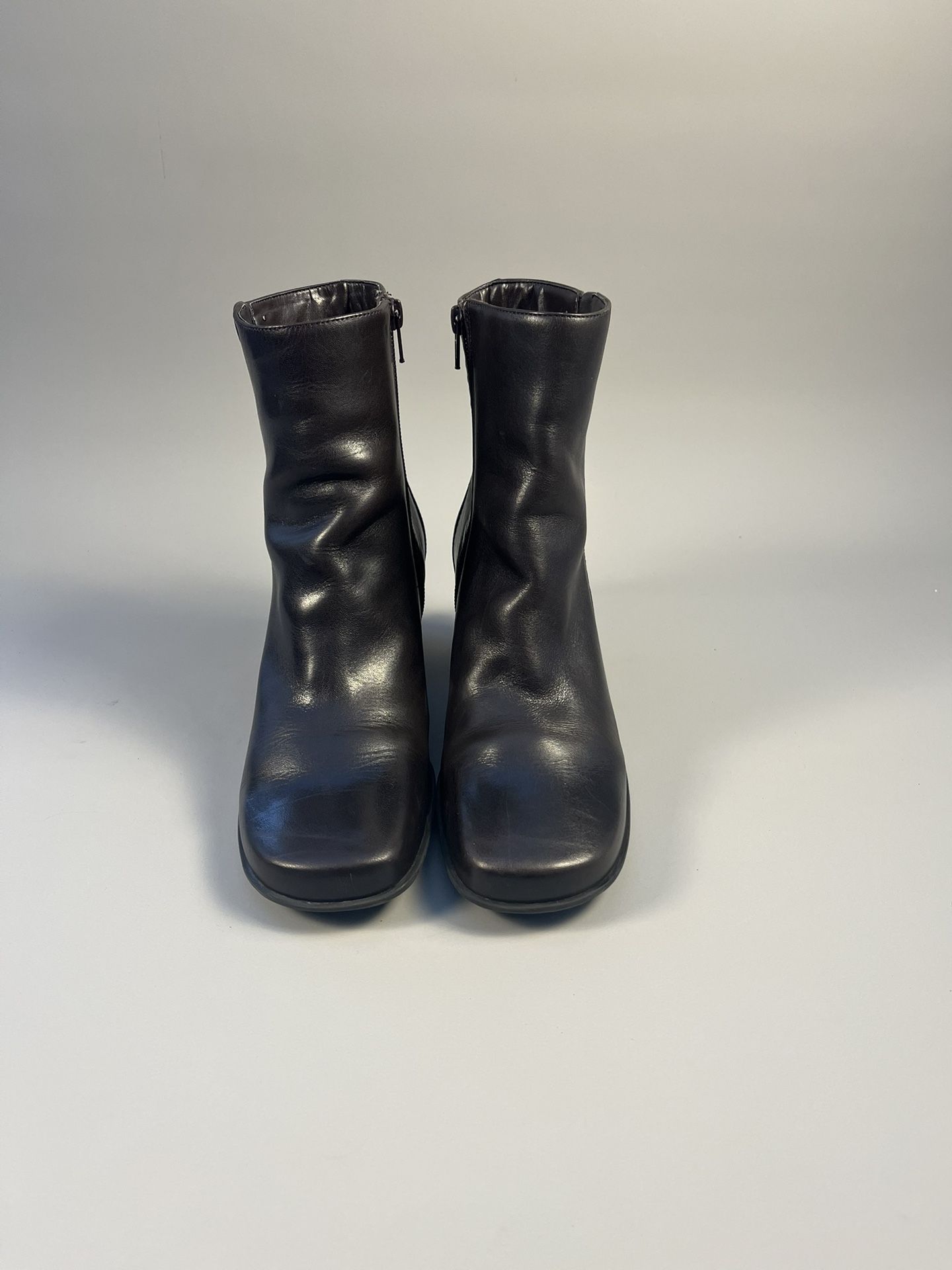 Naturalizer Zip Up Ankle Boot Women’s Size 8.5 Black Leather