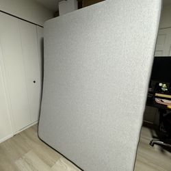 Casper Queen Memory Foam Mattress– Excellent Condition