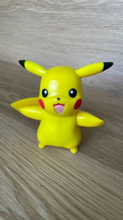 Pikachu Pokémon Small Plastic Figure