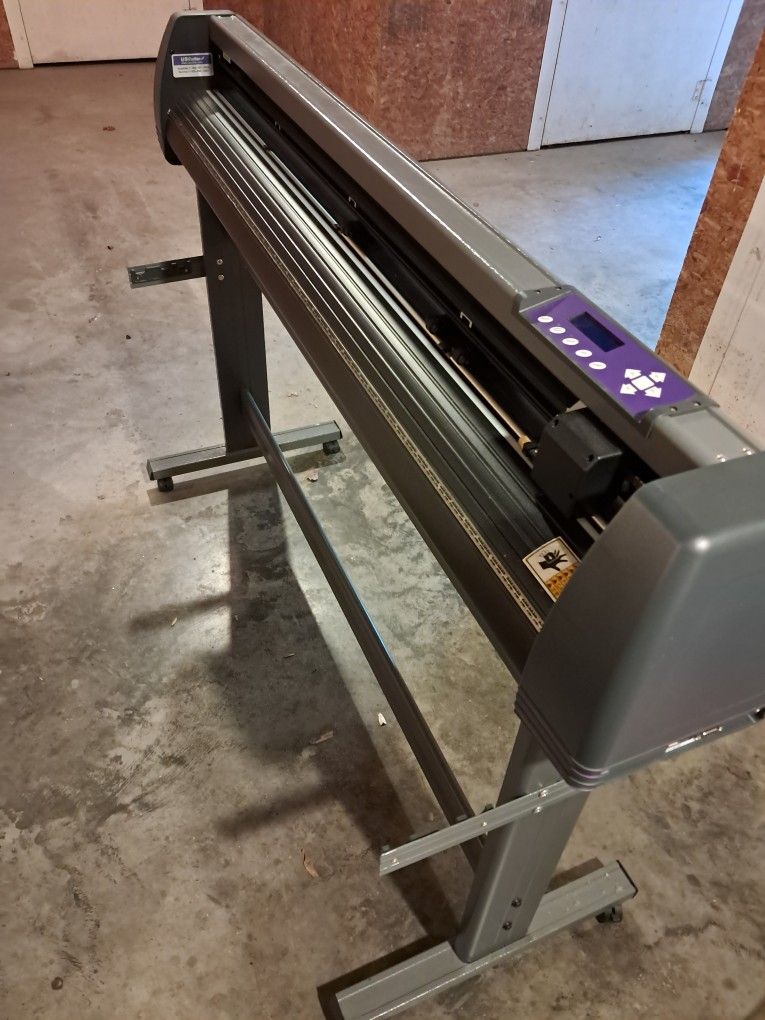 US Cutter Vinyl Cutter / Plotter