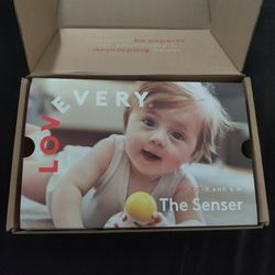 Lovevery kit - The Senser (5 - 6  months)