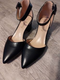 Women's Shoes Size 8.5