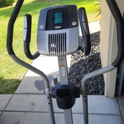 Pro Form 395e Elliptical