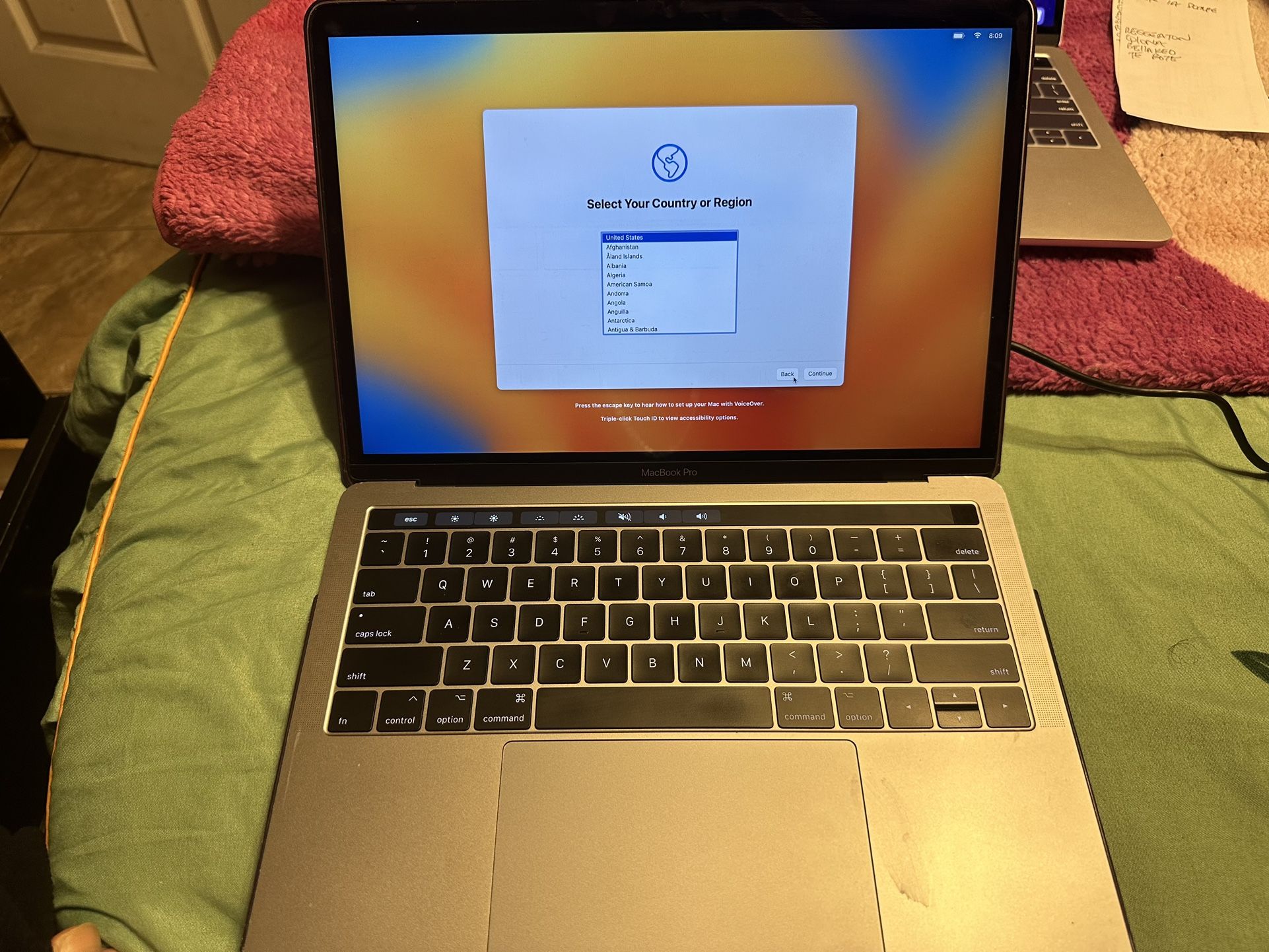2017 MacBook Pro 13 Inch