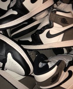 Jordan 1 UNC (WTT Mochas for UNCs)