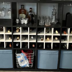 Bar Set With Wine Slots 