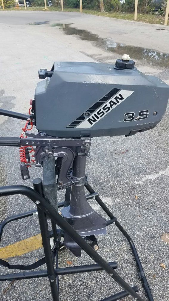 Nissan 3.5 horsepower 2stroke outboard tiller motor for Sale in
