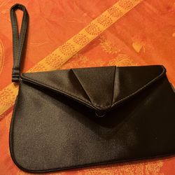 Black Clutch 
