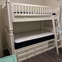 Twin Bunk Bed