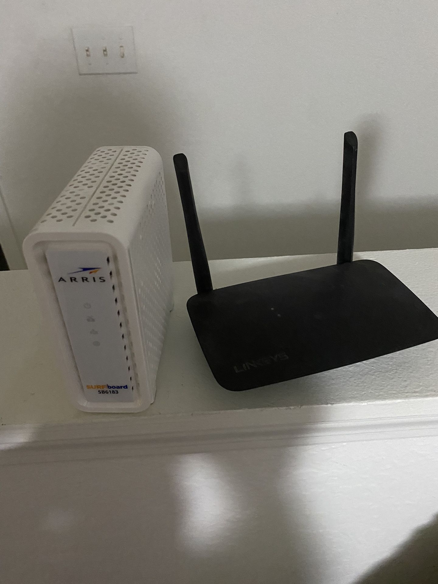 Modem & Wi-Fi Router