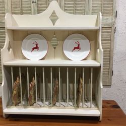 Ethan Allen Wood Decoratve Wall Or Table Plate Holder Cabinet