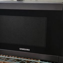 Samsung Countertop Microwave – Model MS19M8020TG (1.9 cu ft) – Works Great 