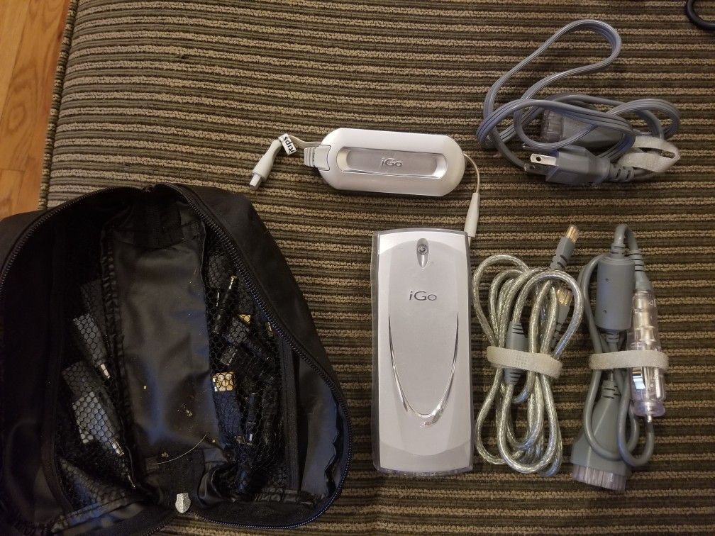 iGo Everywhere Power ACPower Adapter Model 7500 Series